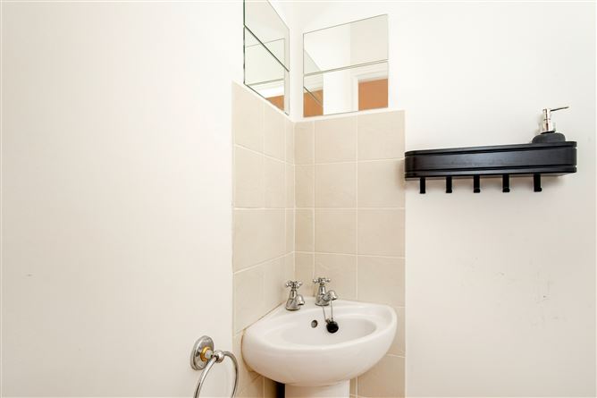 8 Kincora Park, Clontarf, Dublin 3