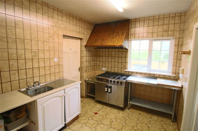 Ballymore House, Ballinamore Road, Mohill, Co. Leitrim