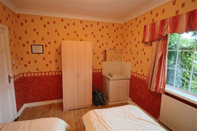 Ballymore House, Ballinamore Road, Mohill, Co. Leitrim