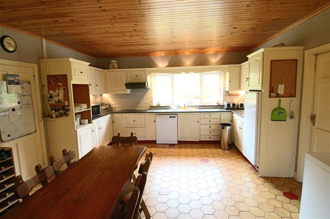 Ballymore House, Ballinamore Road, Mohill, Co. Leitrim
