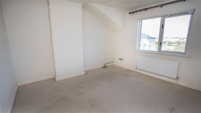 2 Cois Cladaigh, Blackrock, Co.Louth