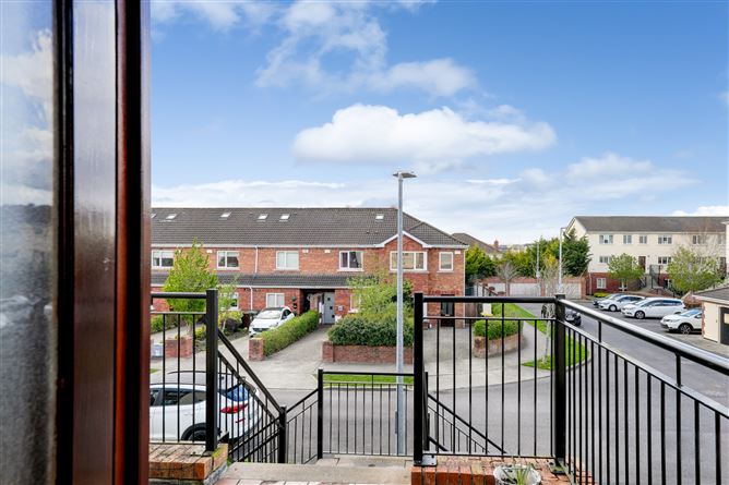 37 Carrigmore Oak, Citywest, Co. Dublin