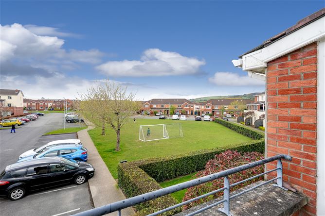 37 Carrigmore Oak, Citywest, Co. Dublin