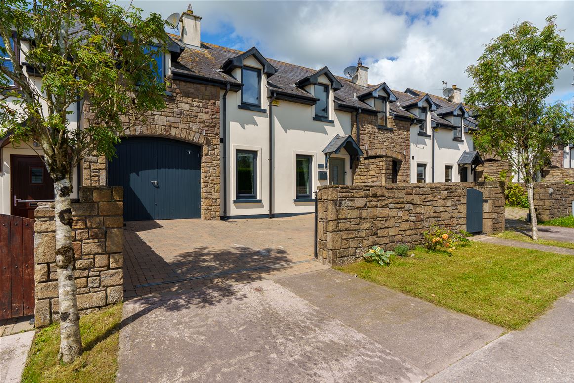 7 Roseview, Whitechurch, Cork