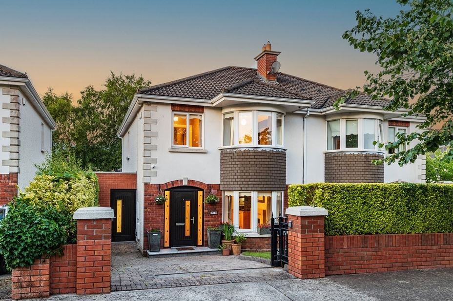 74 Oak Glade, Blessington Road, Naas, Kildare