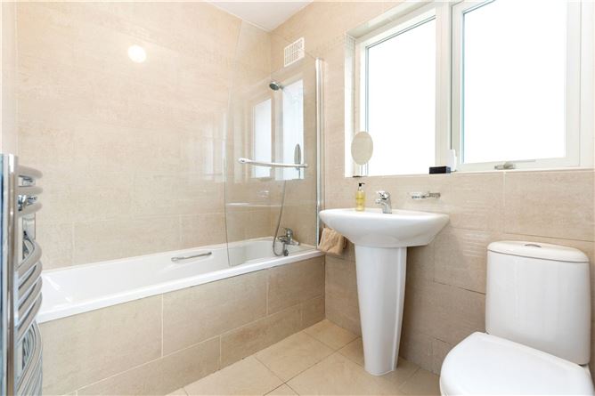 16 Belmont Lawn, Blackrock, Co. Dublin