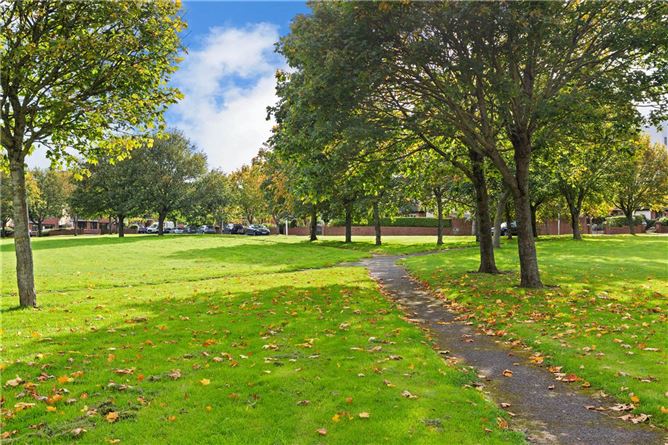 16 Belmont Lawn, Blackrock, Co. Dublin