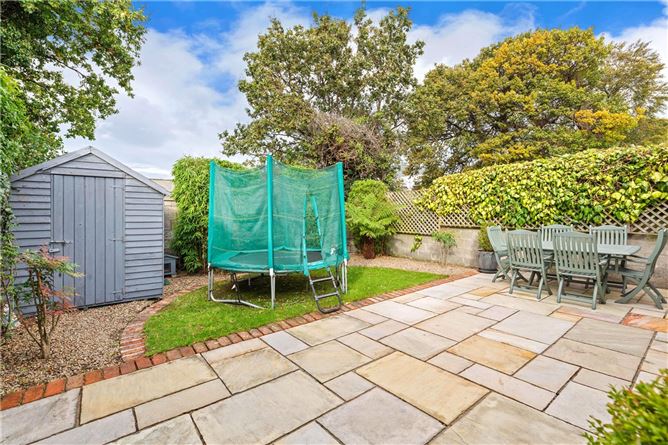 16 Belmont Lawn, Blackrock, Co. Dublin