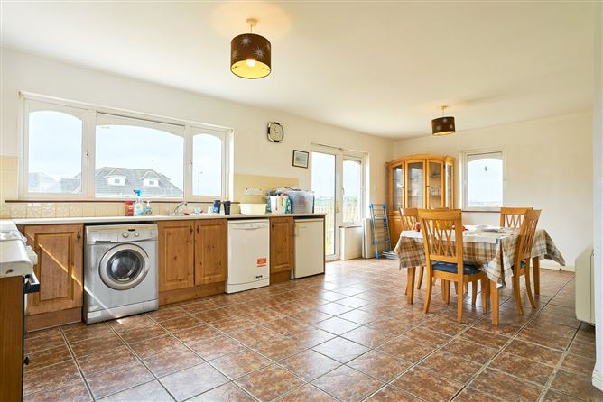 117 Moore Bay, Kilkee, Co. Clare.