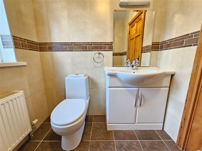 17 Phoenix Court, Kilrush Road, Ennis, Co. Clare