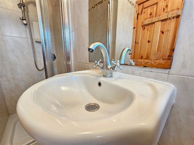 17 Phoenix Court, Kilrush Road, Ennis, Co. Clare