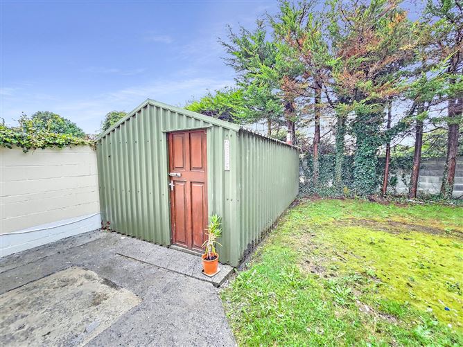 17 Phoenix Court, Kilrush Road, Ennis, Co. Clare