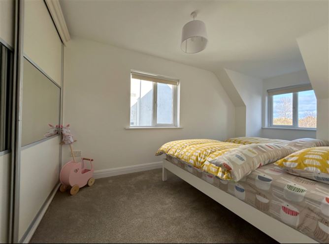 15 Gort Leamhan, Roslevan, Ennis, County Clare