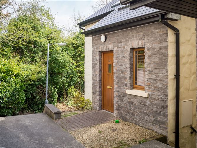 17 Canons Lane,H71 PY10, Clifden, Galway