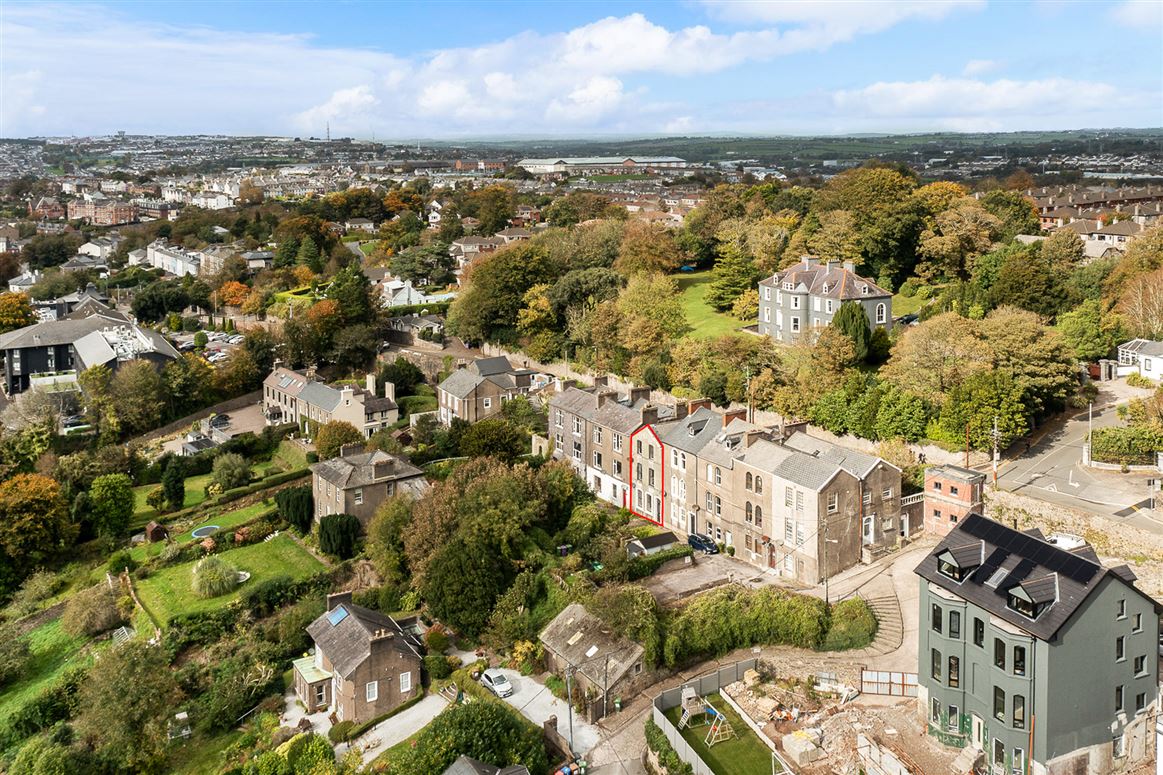 2 Rockview Terrace, Middle Glanmire Road, Montenotte, Cork City