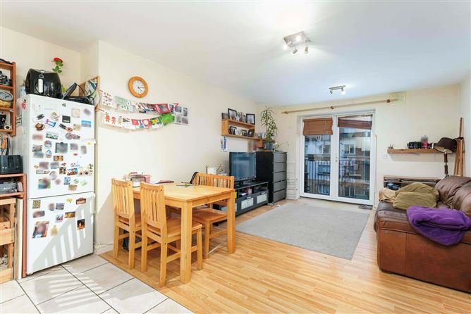 28 Eaton Green, Rathcoole, Co. Dublin