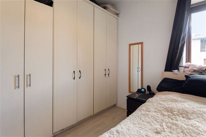 32 Marlay House, Ballinteer,   Dublin 16