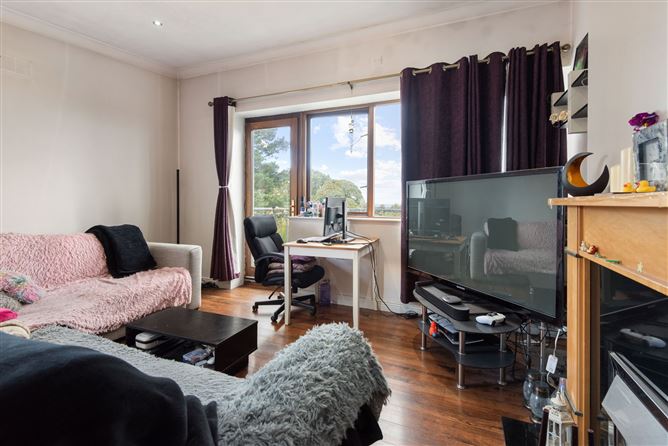 32 Marlay House, Ballinteer,   Dublin 16