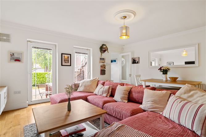 60 Radcliff Hall, St. John's Road, Sandymount, Dublin 4