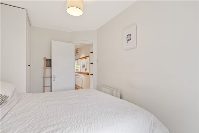 Photo 12 of 20 — 60 Radcliff Hall, St. John's Road, Sandymount, Dublin 4