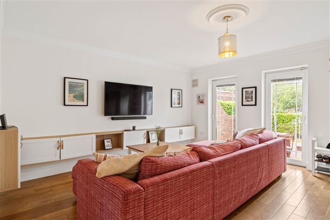 60 Radcliff Hall, St. John's Road, Sandymount, Dublin 4