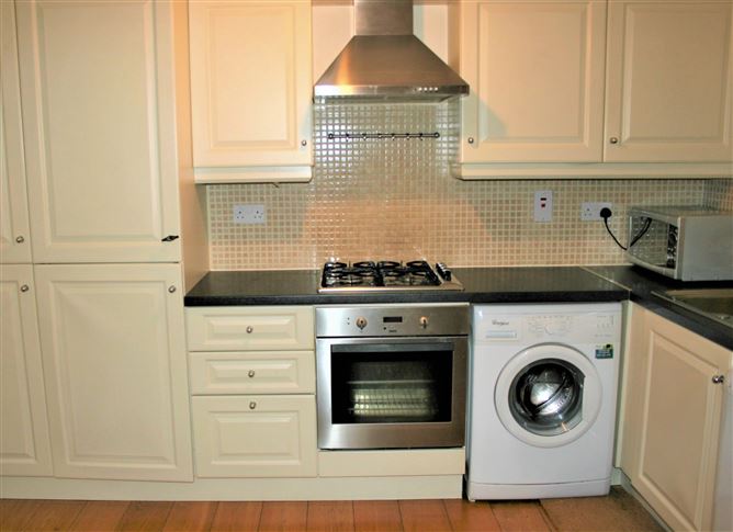 Apartment 83, Kerrymount, Castle Court, Kilgobbin Wood, Dublin 18, Dublin