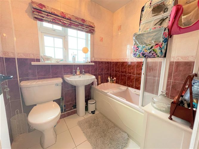117 Wheatfield Road, Palmerstown, Dublin 20