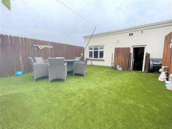 117 Wheatfield Road, Palmerstown, Dublin 20