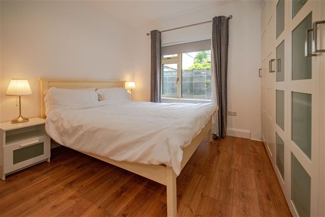 Earlsfort, Limekiln Lane, Perrystown, Dublin 12