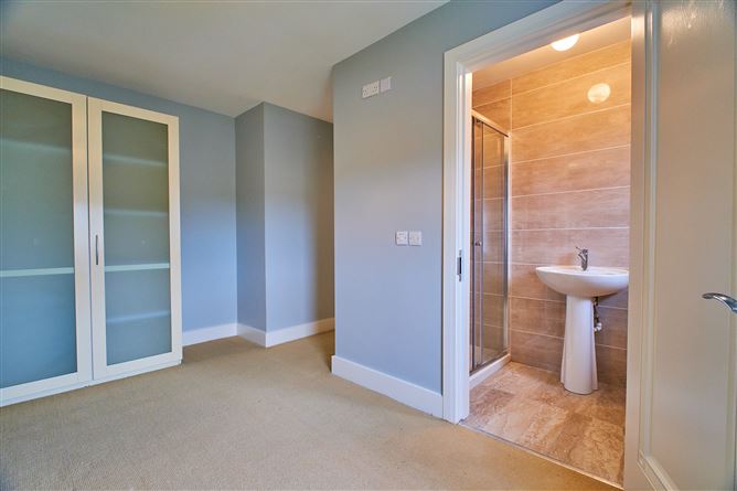 40 Ard Michael, Longford, Longford