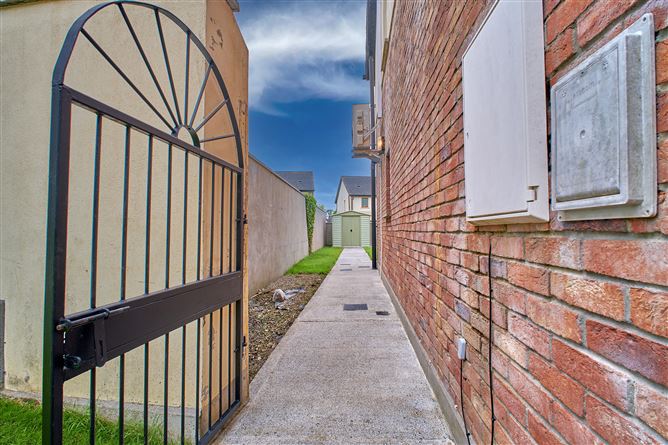40 Ard Michael, Longford, Longford