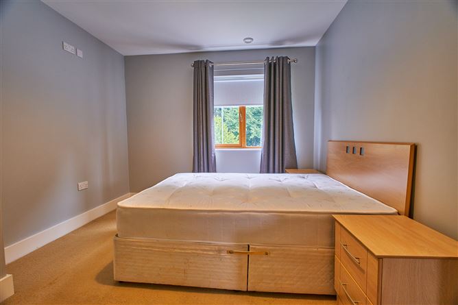 40 Ard Michael, Longford, Longford