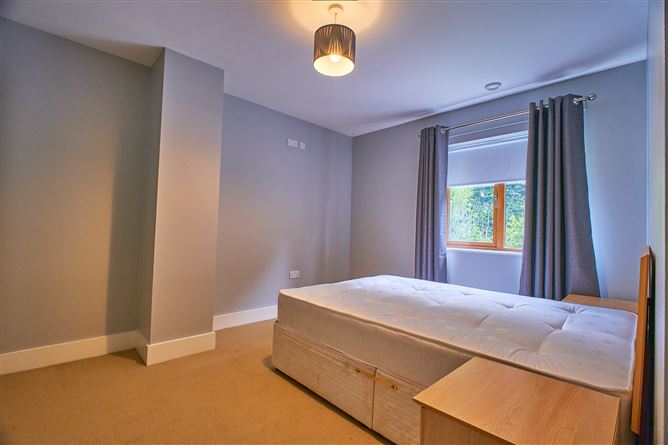 40 Ard Michael, Longford, Longford