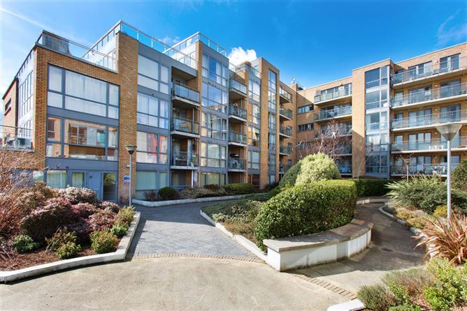 https://photos-a.propertyimages.ie/media/7/7/6/4958677/ccbfd151-e369-4312-9d0c-2531b8685897_l.jpg