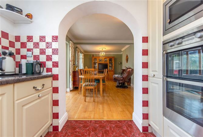 30 Sandyview Drive, Riverside, Galway