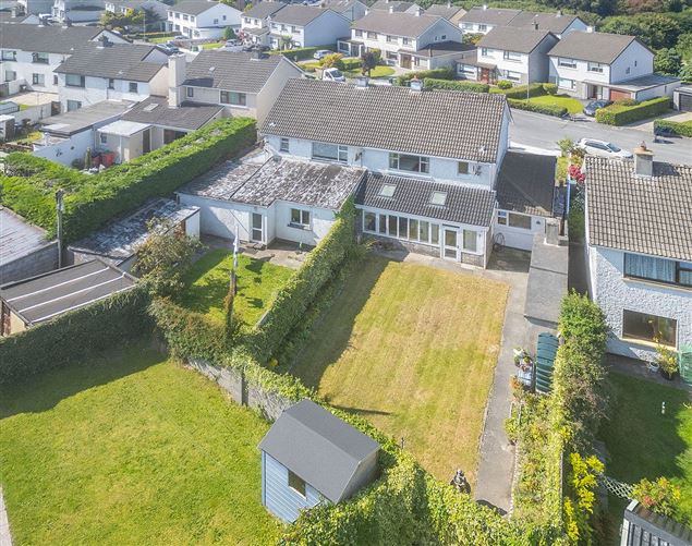 30 Sandyview Drive, Riverside, Galway