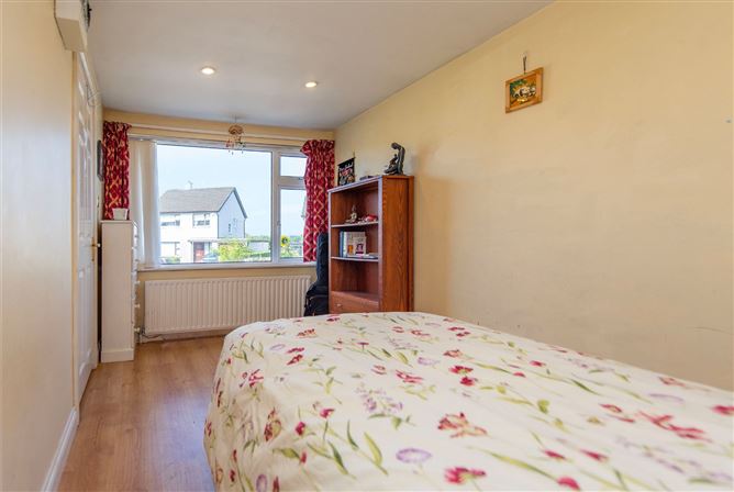 30 Sandyview Drive, Riverside, Galway