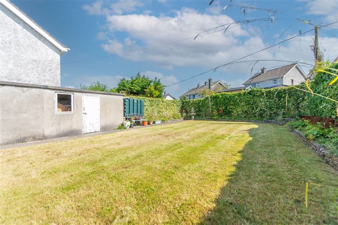 30 Sandyview Drive, Riverside, Galway