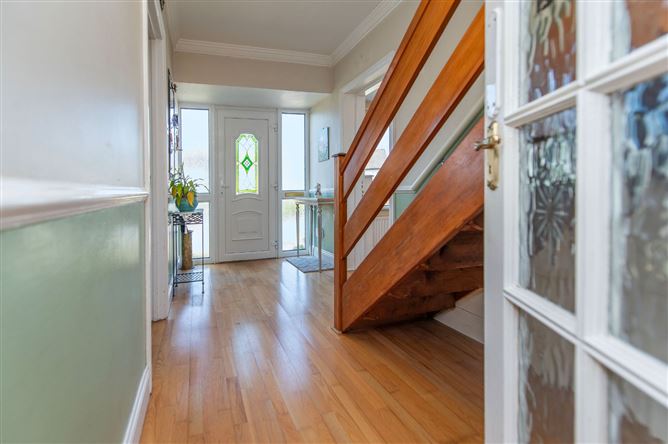 30 Sandyview Drive, Riverside, Galway