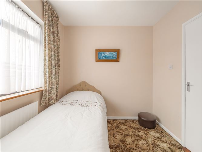 28 Redwood Close, Kilnamanagh, Dublin 24