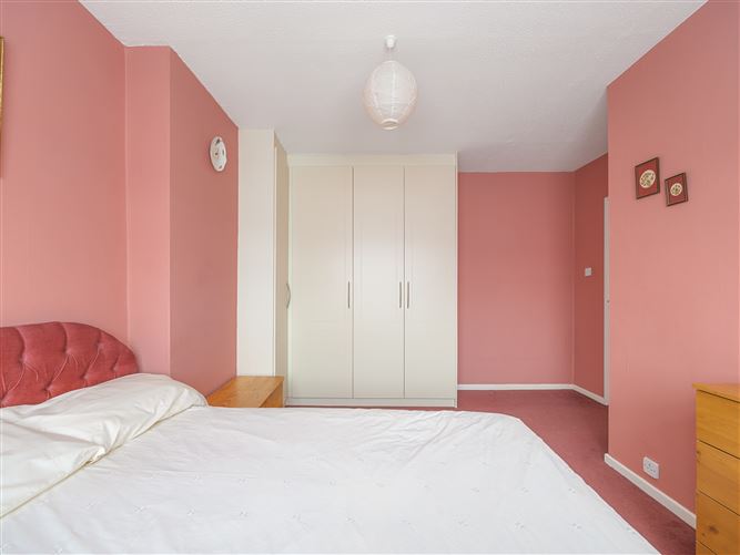 28 Redwood Close, Kilnamanagh, Dublin 24