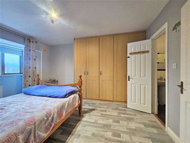 10 Cnoc na Greine Woods, Kilcullen, Kildare