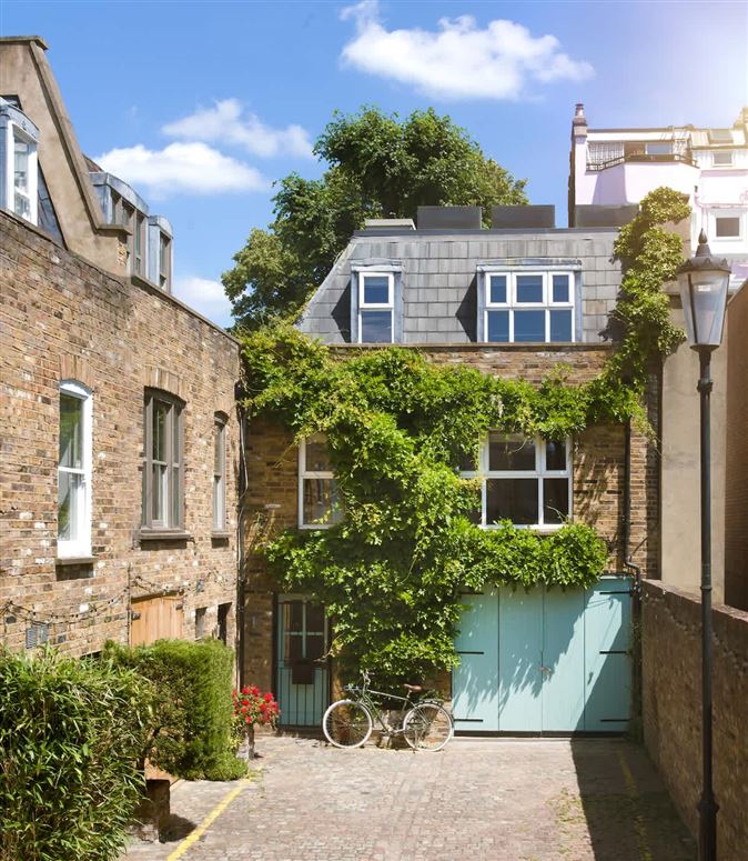 Portobello Mews,London,Greater London,United Kingdom