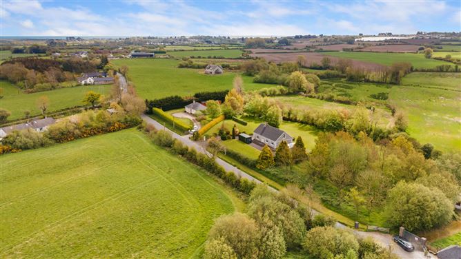 Photo 19 of 24 — Ballygarron, Kilmuckridge, Gorey, County Wexford