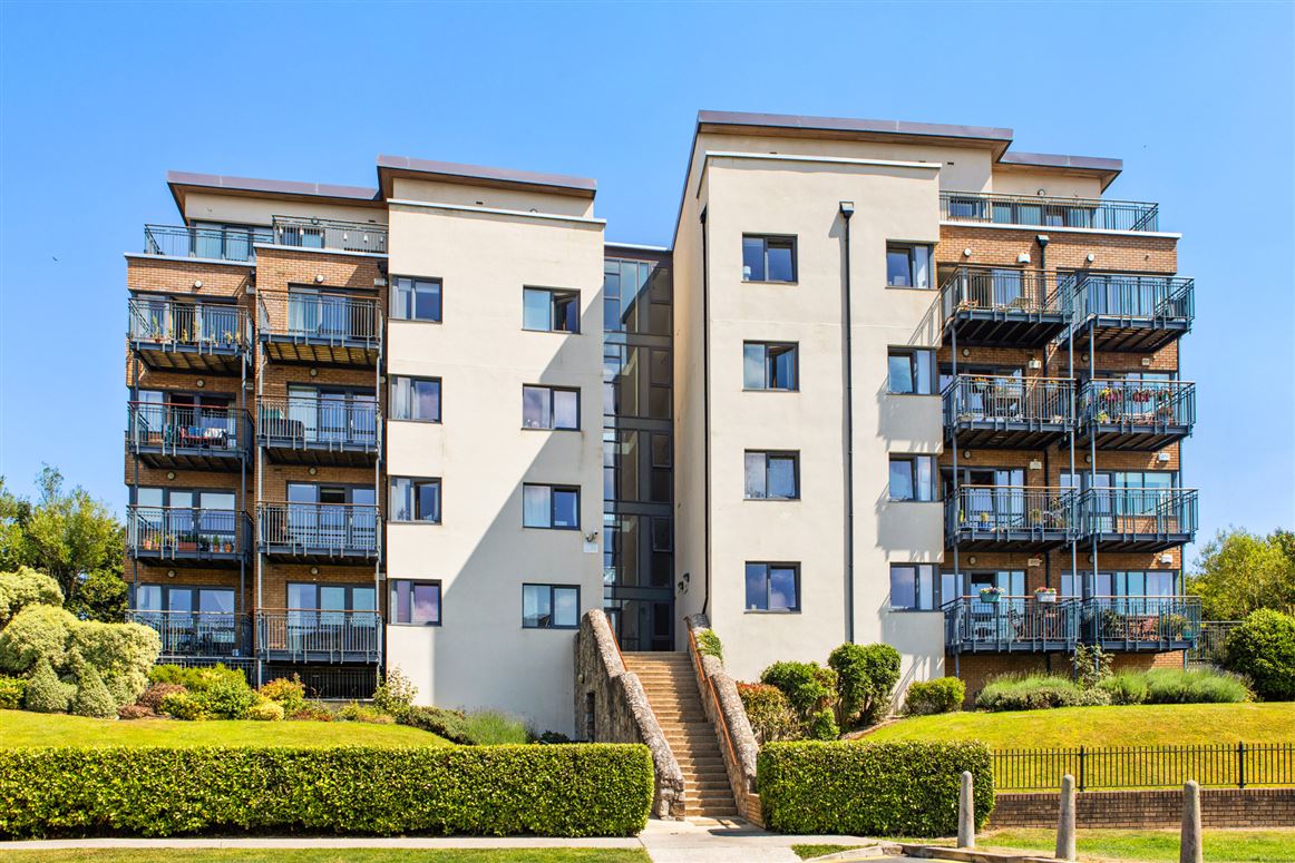 80 The Crescent, Carrickmines Manor, Carrickmines