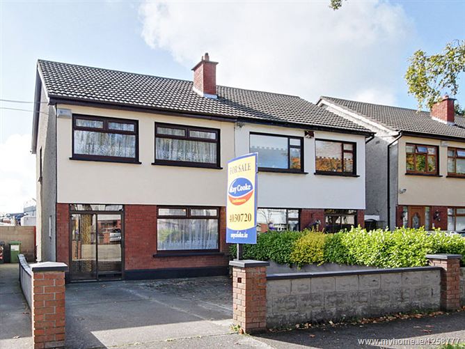 15 Palmerstown Woods, Clondalkin, Dublin 22 Ray Cooke Auctioneers