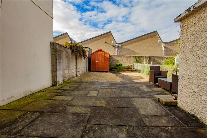 27 Walkinstown Parade, Walkinstown,   Dublin 12