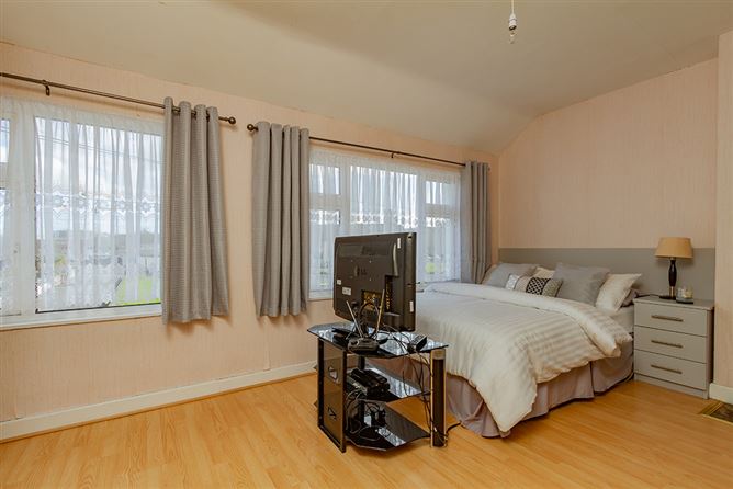 27 Walkinstown Parade, Walkinstown,   Dublin 12