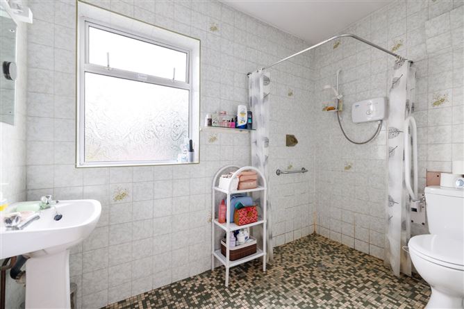 56 Marian Crescent, Rathfarnham, Dublin 14