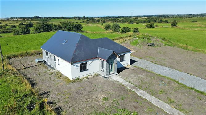 Main image for Parkroe, Glenamaddy, Galway